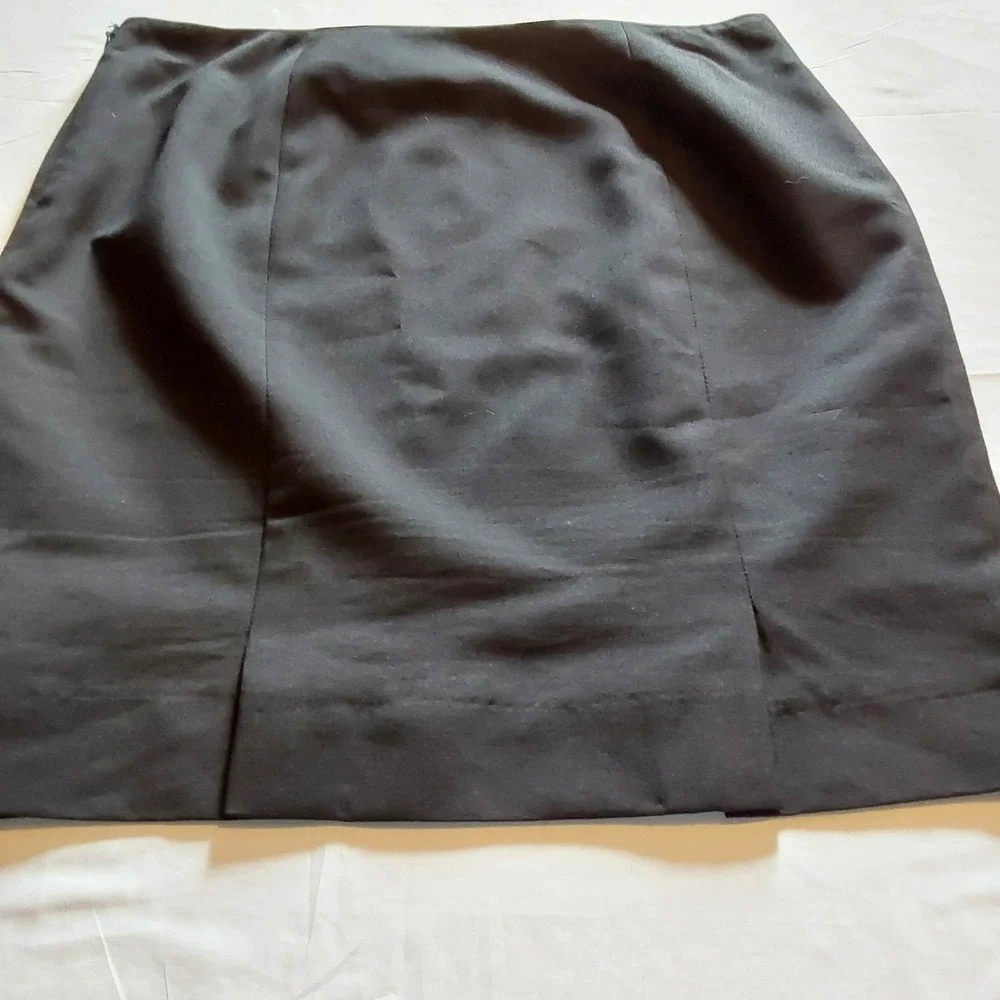Le Suit Separates Pencil‎ Skirt Womens Size 10P Black Lined Zipper Stretch Poly
